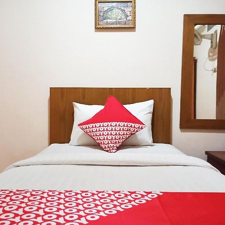 Capital O 142 Hotel Al Furqon Syariah Palembang Dış mekan fotoğraf