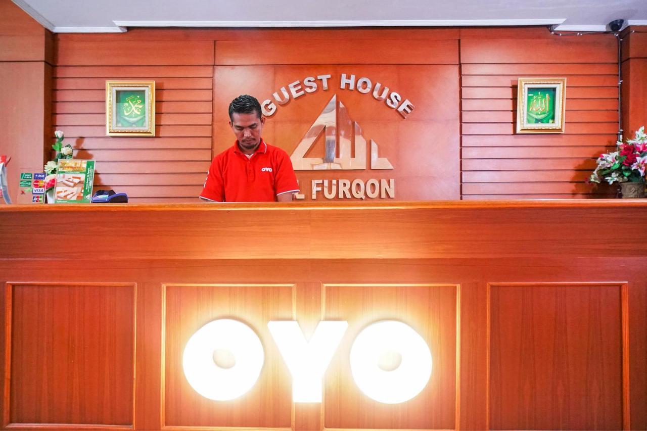 Capital O 142 Hotel Al Furqon Syariah Palembang Dış mekan fotoğraf