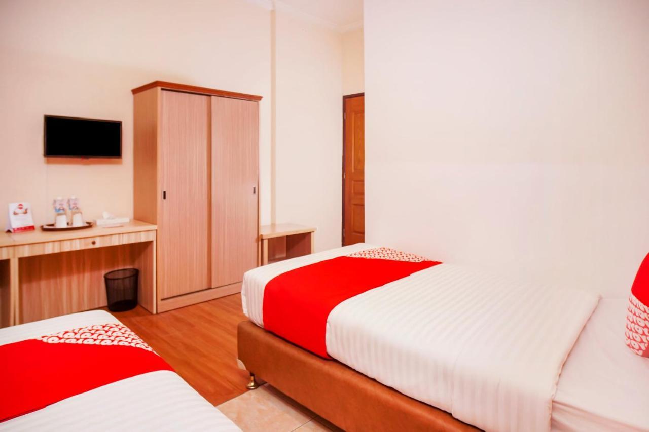 Capital O 142 Hotel Al Furqon Syariah Palembang Dış mekan fotoğraf