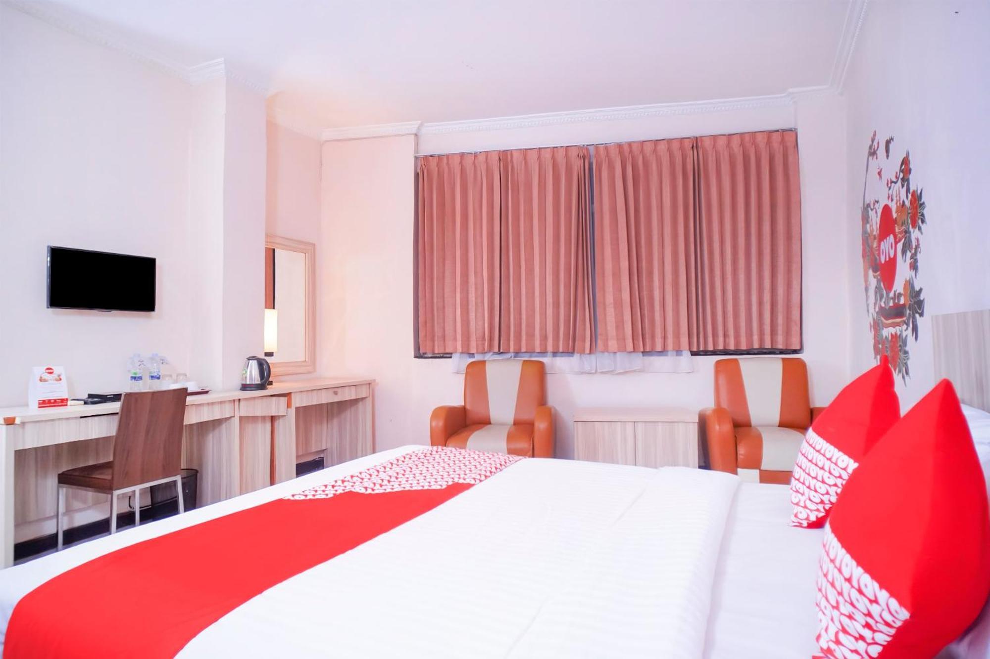 Capital O 142 Hotel Al Furqon Syariah Palembang Dış mekan fotoğraf