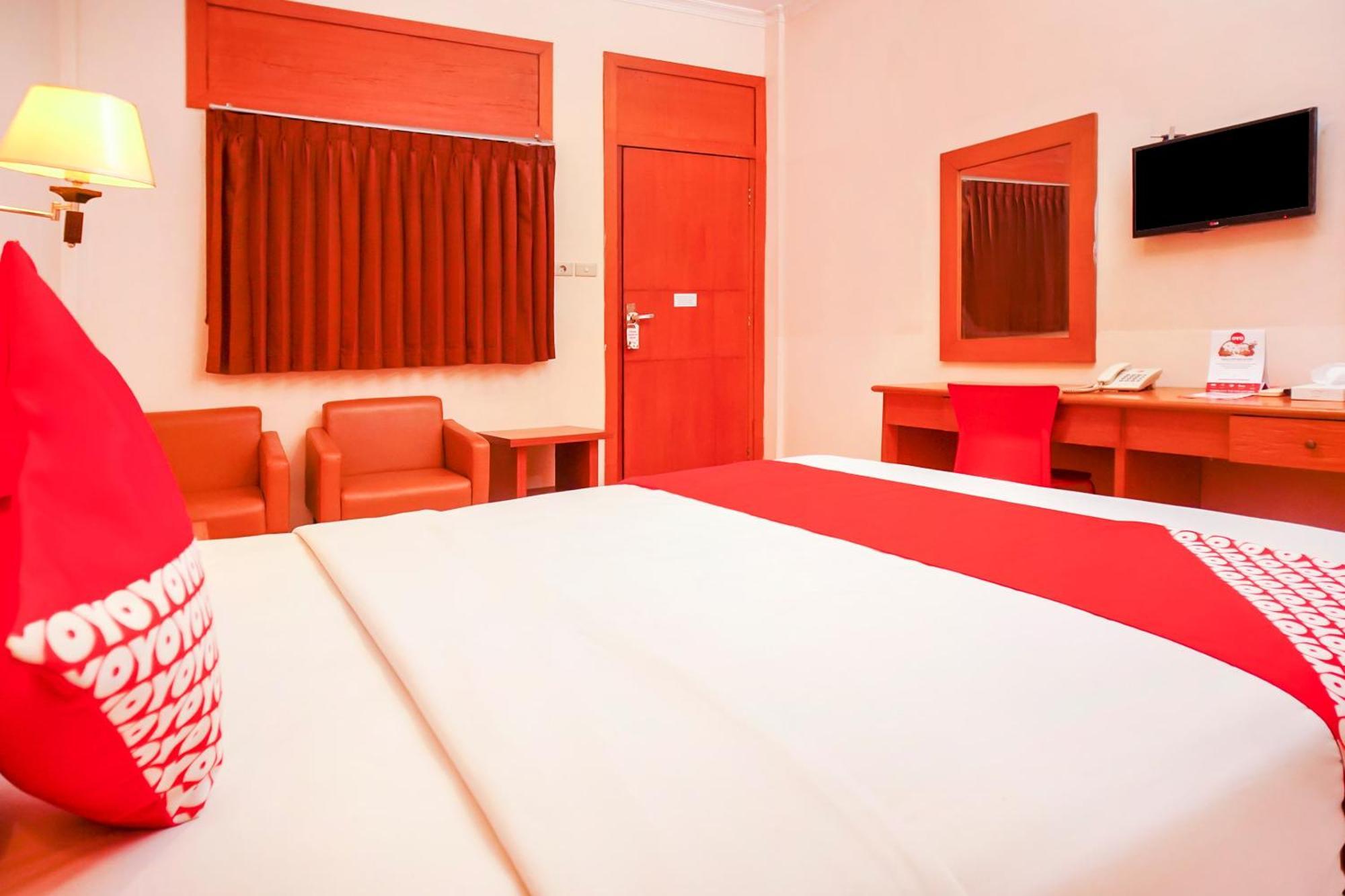 Capital O 142 Hotel Al Furqon Syariah Palembang Dış mekan fotoğraf