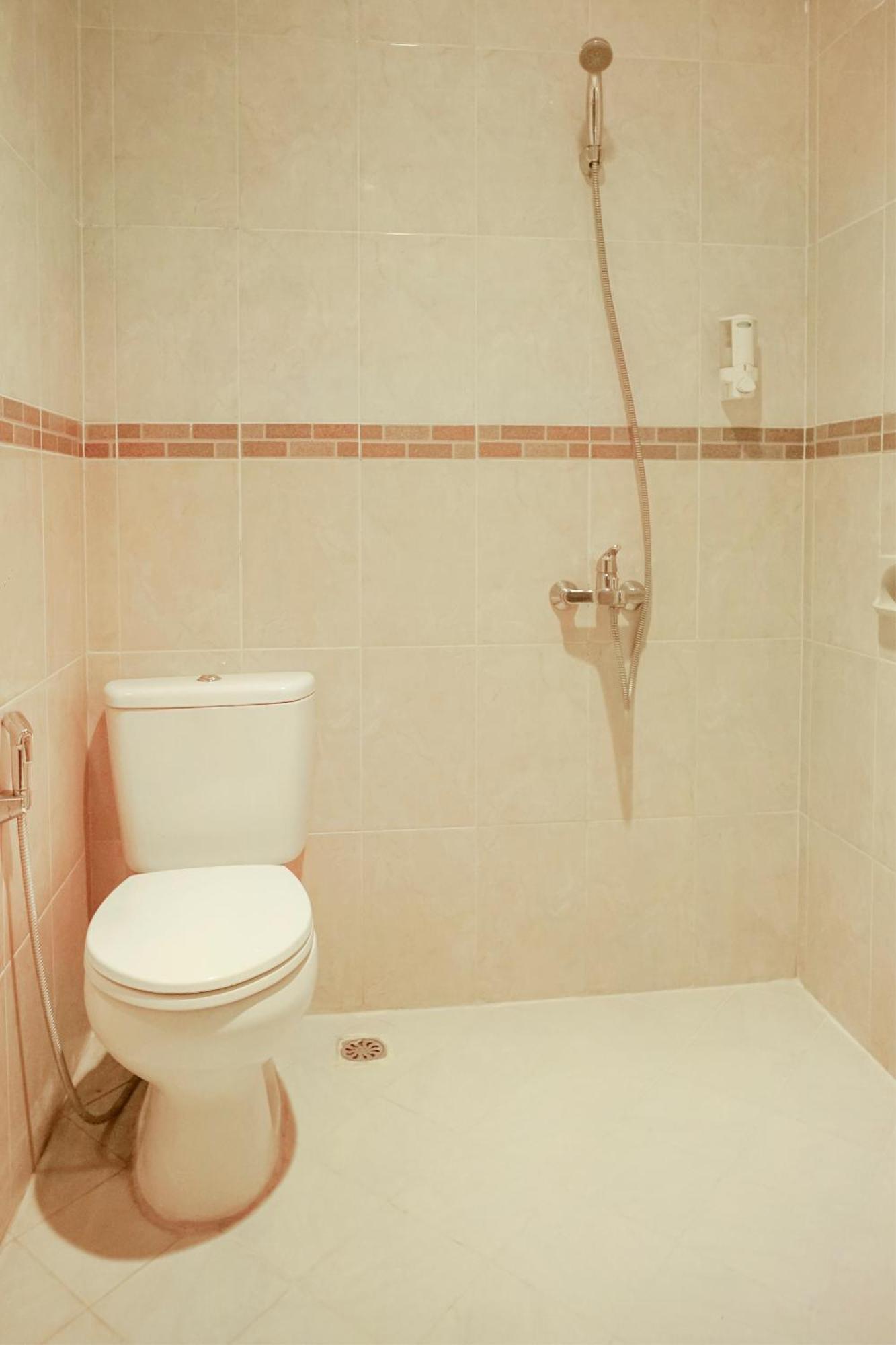 Capital O 142 Hotel Al Furqon Syariah Palembang Dış mekan fotoğraf