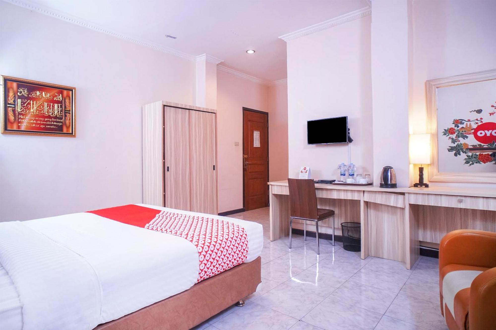 Capital O 142 Hotel Al Furqon Syariah Palembang Dış mekan fotoğraf