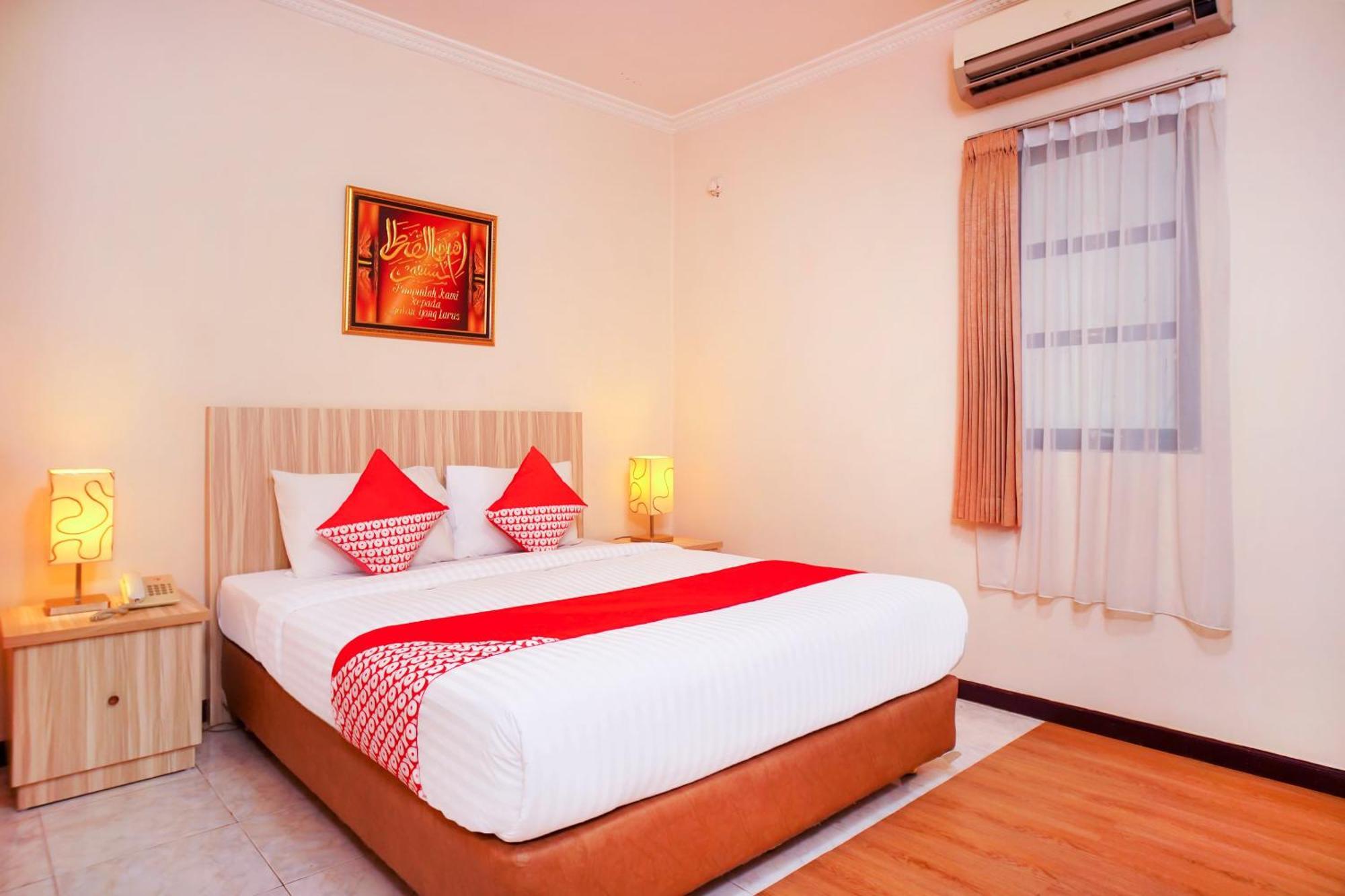 Capital O 142 Hotel Al Furqon Syariah Palembang Dış mekan fotoğraf
