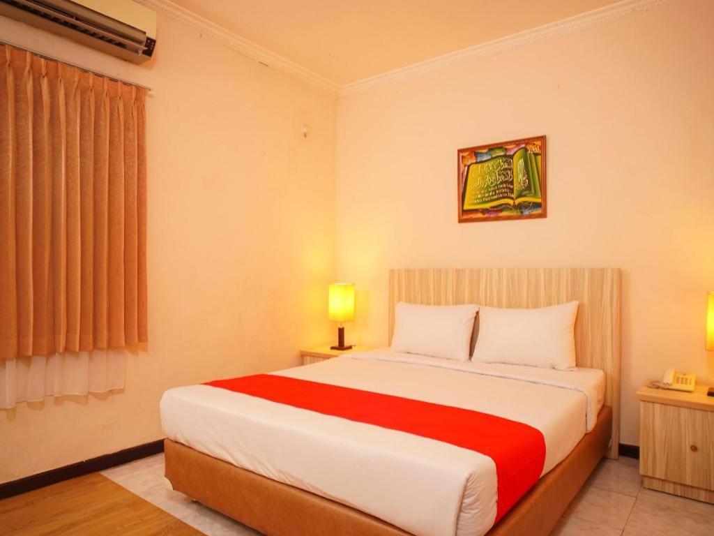 Capital O 142 Hotel Al Furqon Syariah Palembang Dış mekan fotoğraf