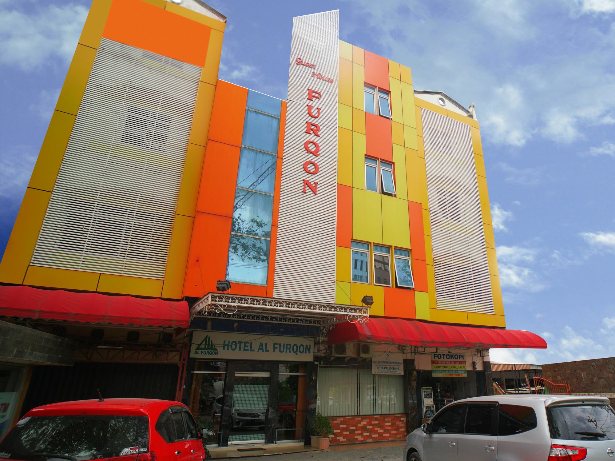 Capital O 142 Hotel Al Furqon Syariah Palembang Dış mekan fotoğraf